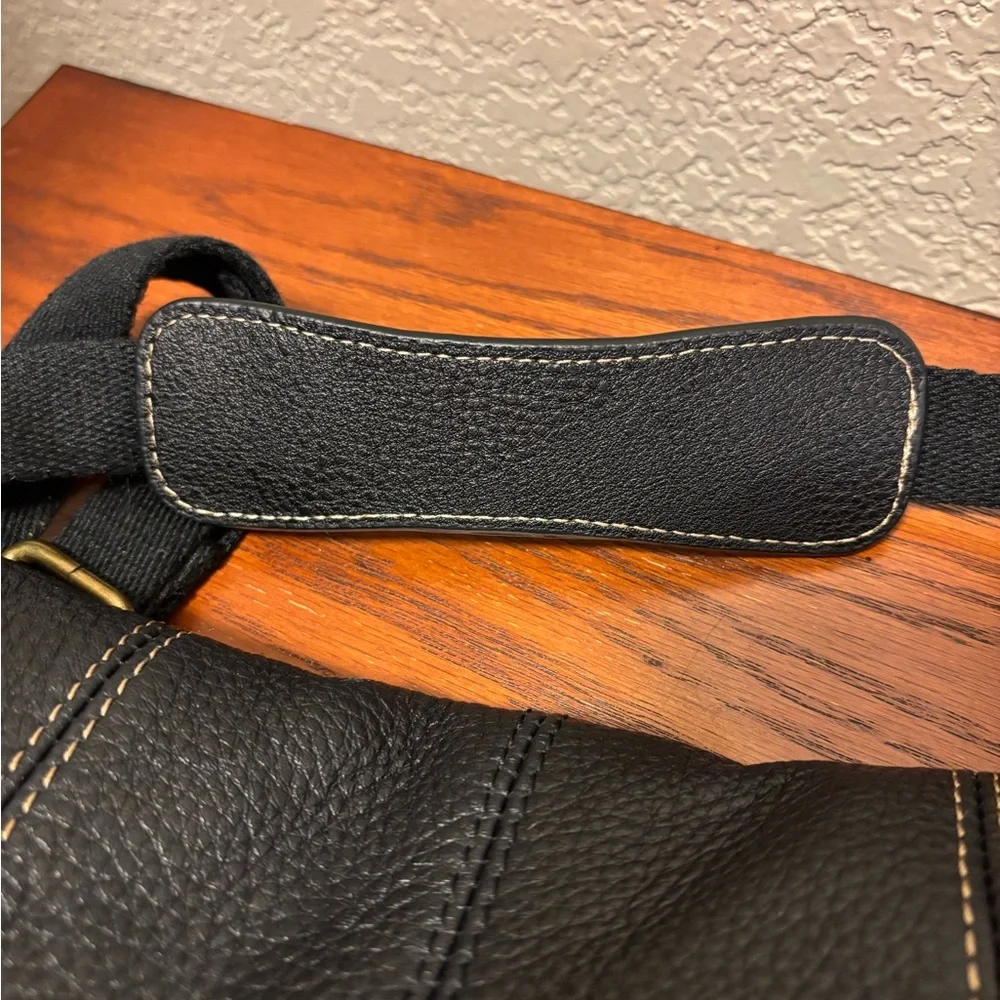 The Sak Y2K Black Leather‎ Crossbody Bag